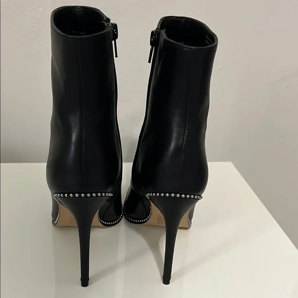 Aldo Black Heeled Boots with Elegant Pointed Toe and High Stiletto Heel - Picture 4 of 4